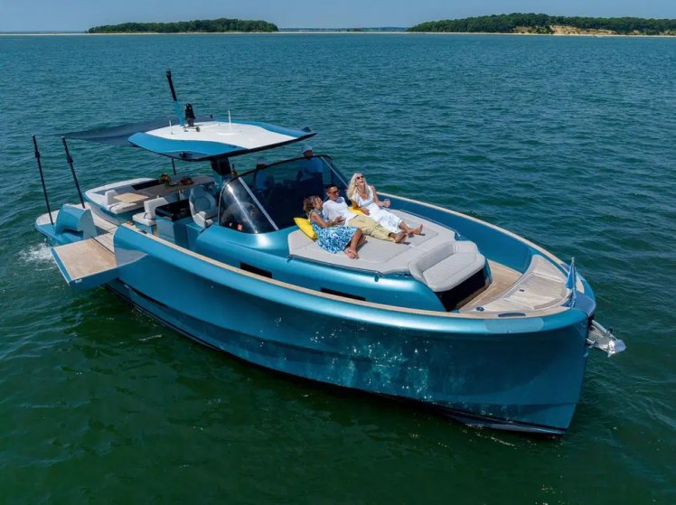 Yacht Hampton photo 1